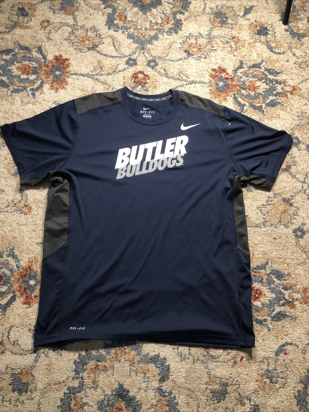 Mens Butler Bulldogs Nike Dri-Fit Blue Training Shirt Short Sleeve Size XL